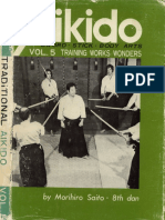 M.Saito-Traditional Aikido Vol.5-Training works wonders.pdf