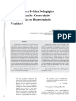 O Discurso e a Prática Pedagógica: Construindo Competências ou Reproduzindo Modelos