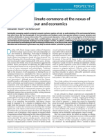 (Tavoni & Levin, 2014) Managing The Climate Commons At The Nexus Of Ecology, Behaviour And Economics.pdf