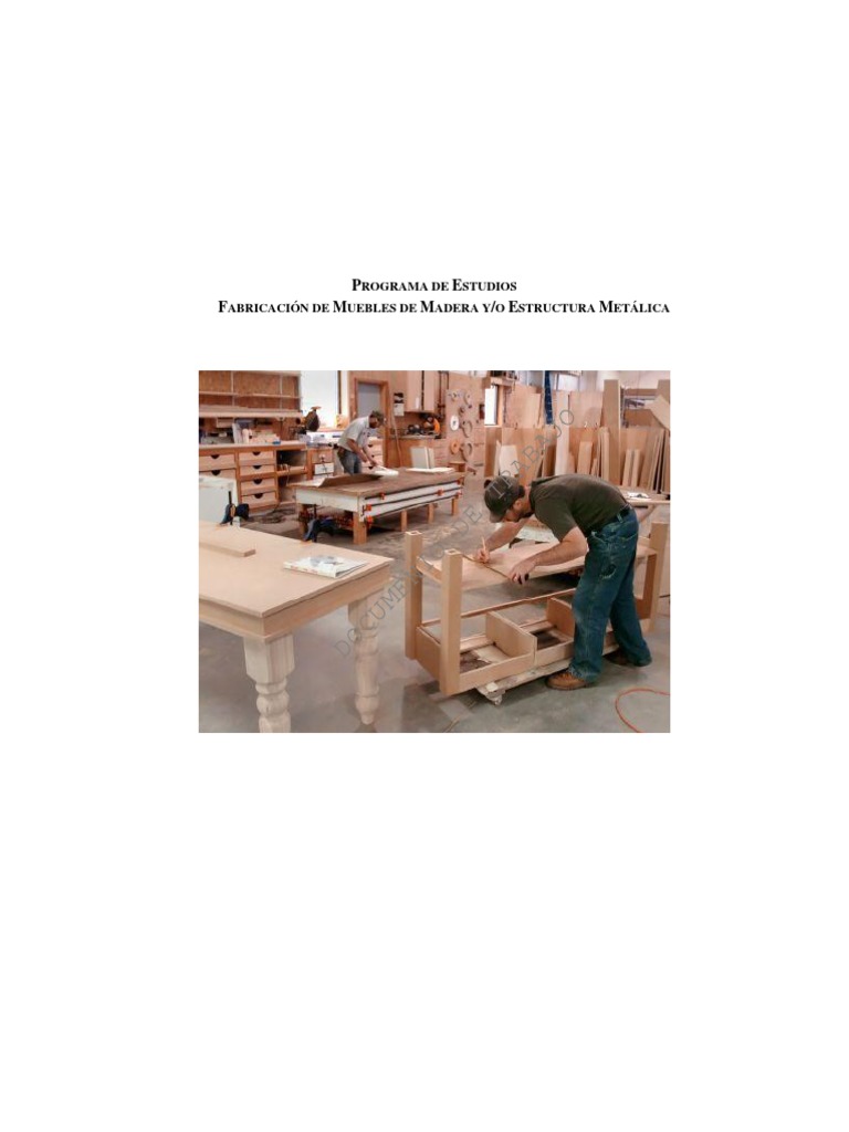 Sierra circular de la industria de la carpintería para madera máquina  cortadora de madera foto de primer plano aserrado de madera en producción  fabricación de productos de madera espacio de copia