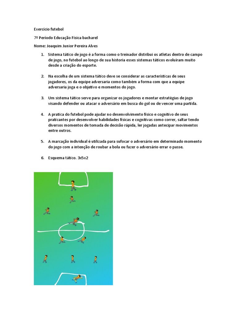 Um campo de futebol cibernético azul com um esquema tático da disposição dos  jogadores de dois times de futebol no quadro, organização de um diagrama de  jogo para um treinador da liga