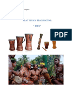 Alat musik tradisional Tifa dari Papua