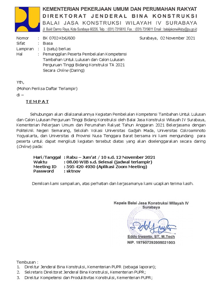 Pantiessiz yalangoch modellar fotosurati