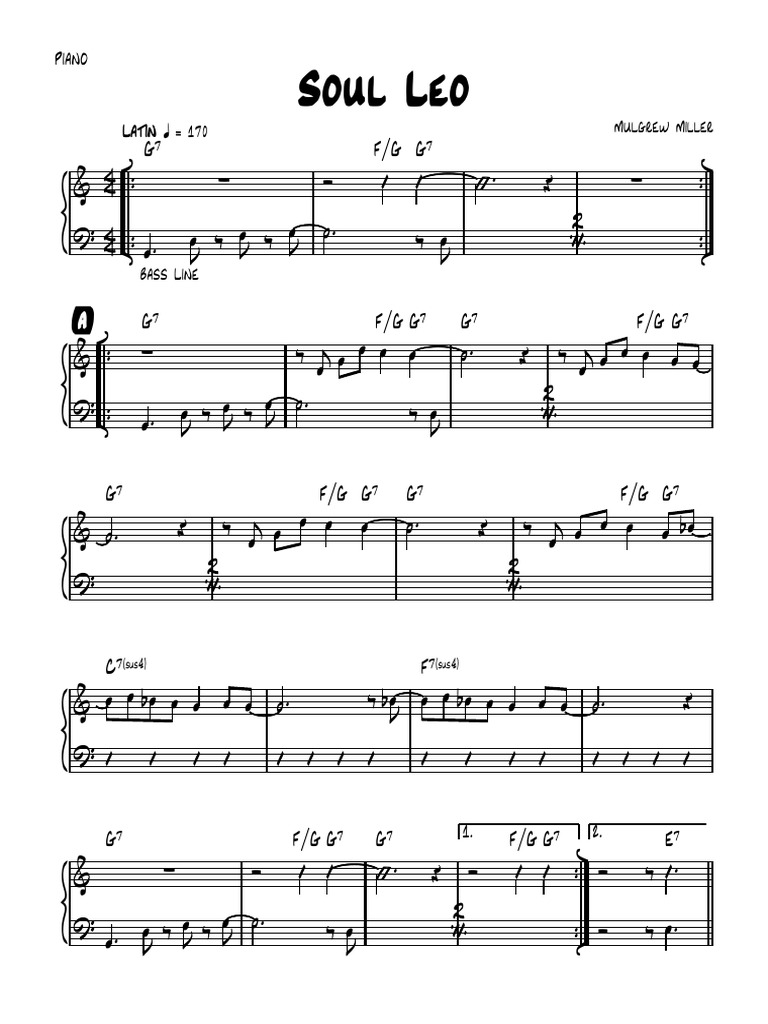 Mulgrew MILLER. The Book. (English- Français) - Livres