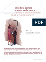 El Desarrollo de La Carrera de La Mujer en La Banca