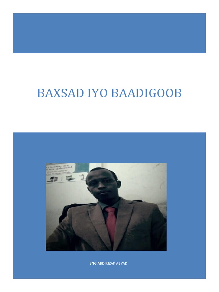 Katta kokrakli qora tanli ayolning fotosurati