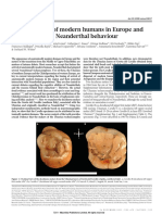 Early Dispersal of Modern Humans in Europe and Implications For Neanderthal Behaviour - Nature - 2011