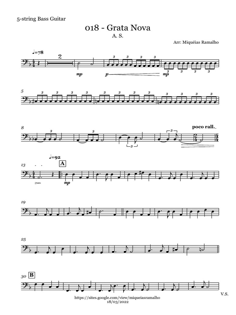 018 - 5-String Bass Guitar | PDF | Théorie (échecs) | Échecs
