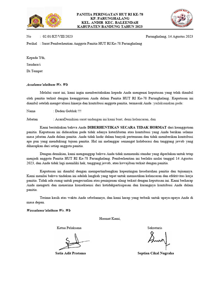 Qiz kokrak uchlarini yalaydi