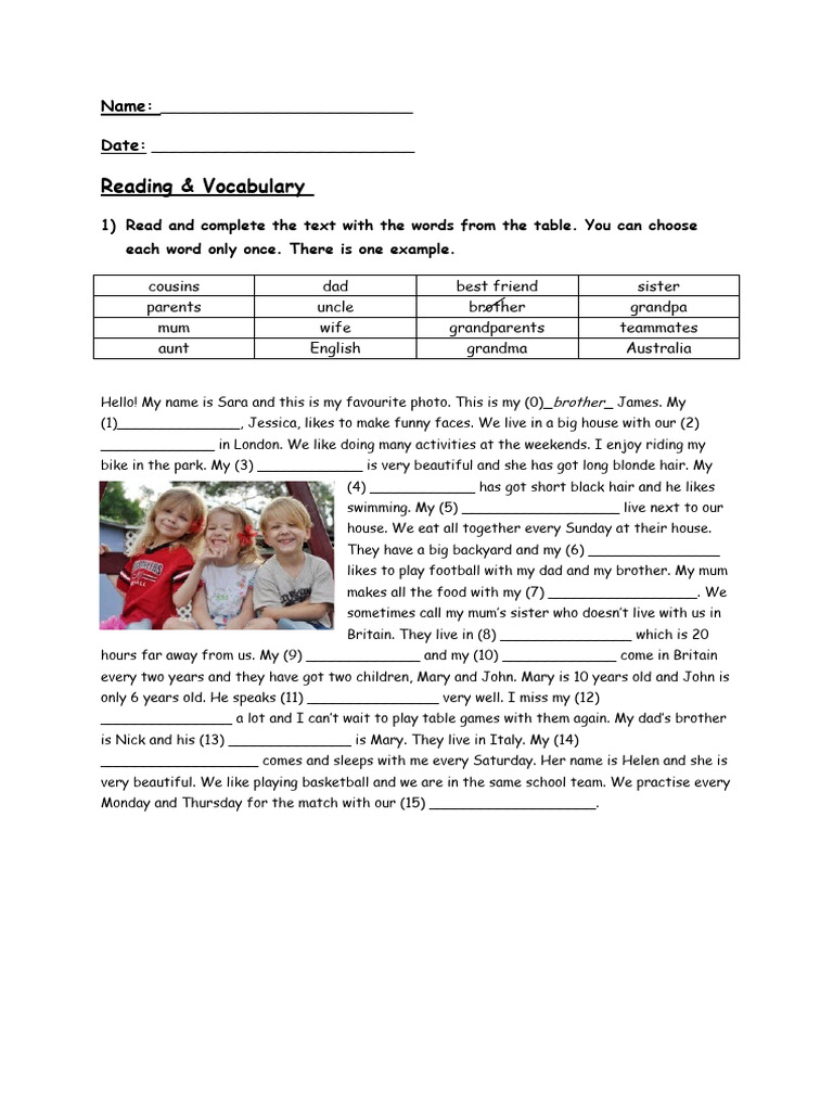 Family Members Reading Comprehension | PDF | Grandparent | Workweek And ...