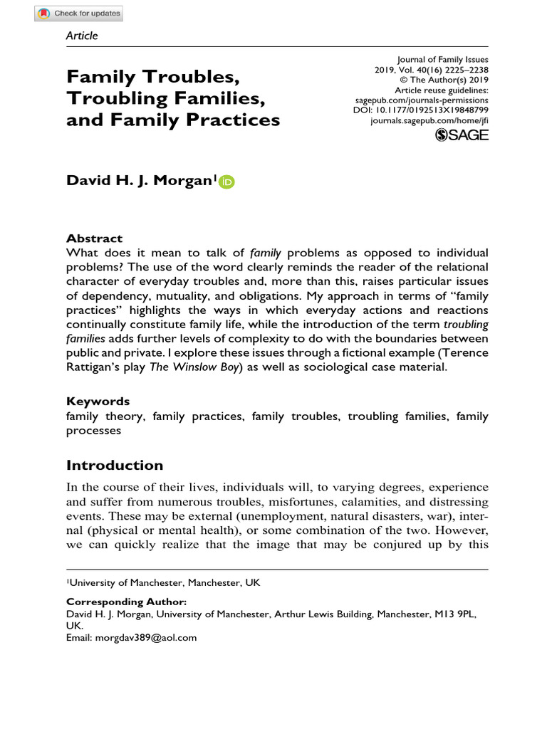 Morgan 2019 Family Troubles Troubling Families and Family Practices | PDF