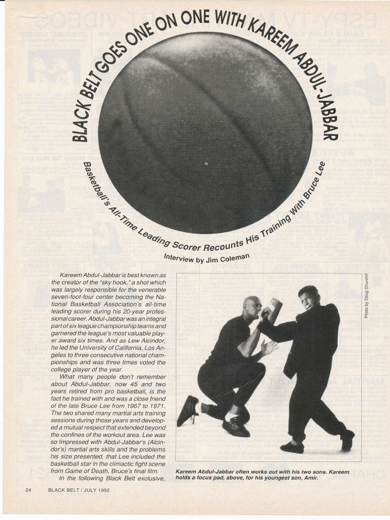 Bruce Lee's Iconic Yellow Tracksuit Was Essential For 1 Fight Scene, image size:768x1024