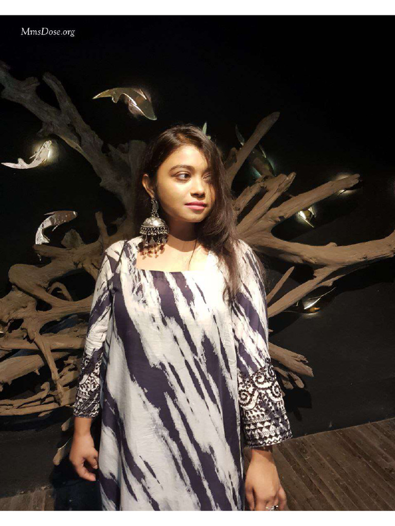 Beautiful Sexy Dusky Girl Elma Showing Fully Nude | PDF