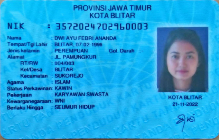 KTP Dwi Ayu F | PDF