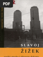 O‘g‘il onasiga qarab turibdi.