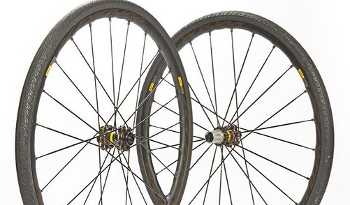 carbon v aluminium bike