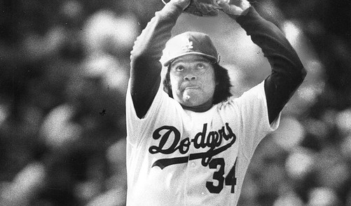 Fernando Valenzuela: Los Angeles Dodgers to Retire Franchise